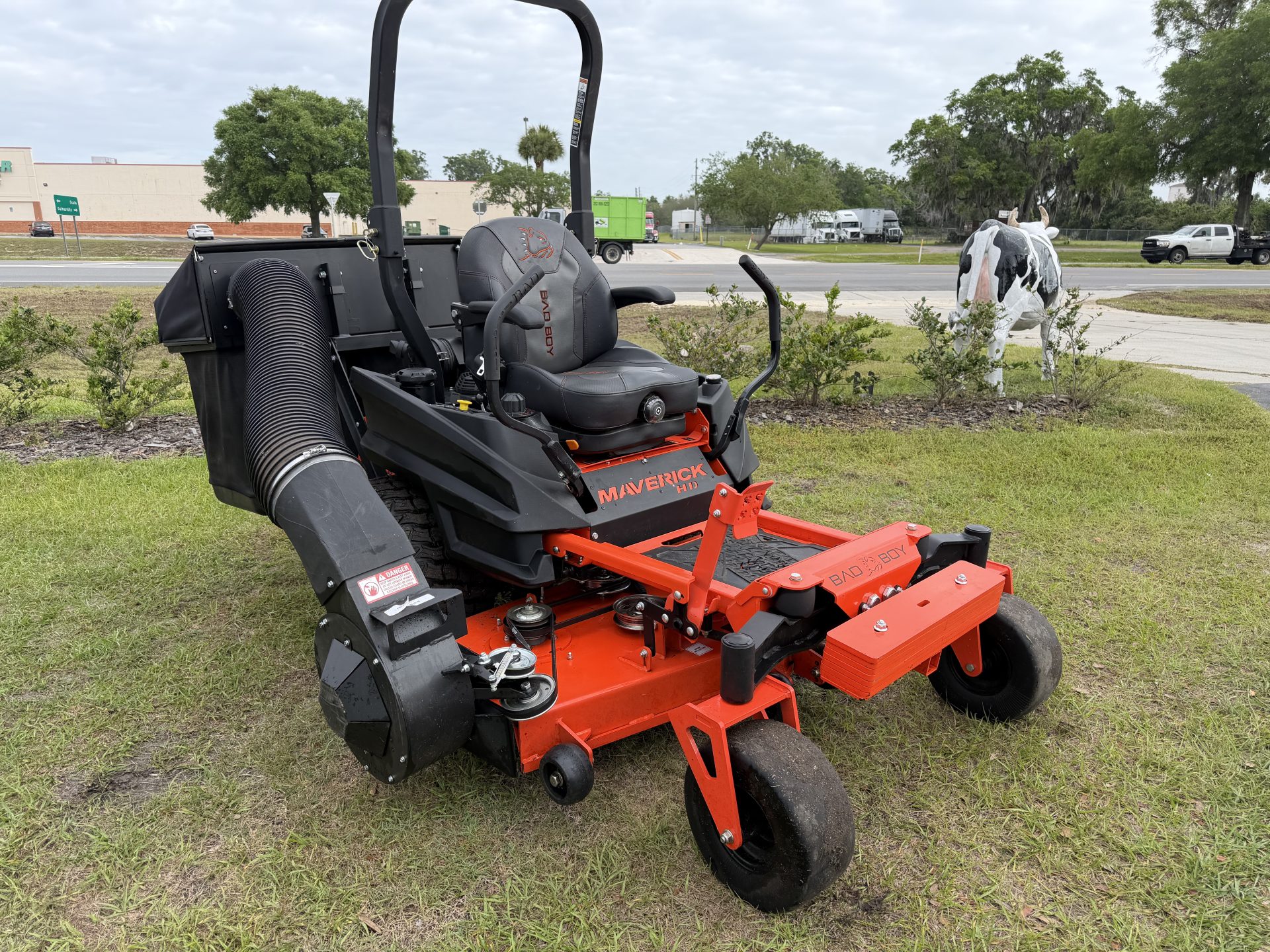 Used 2025 Bad Boy Maverick HD54″ Zero Turn Mower – Connor Tractor